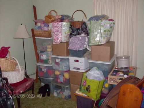 studio and yarn stash 005