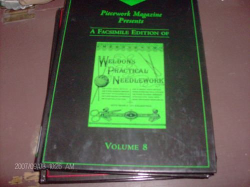 towels, books, and hats 004